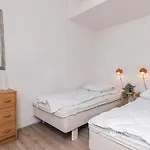 6 Person In Semesterbostad